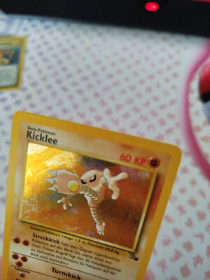Kicklee 7/62 Error Karte CRIMP Fossil Holo Near Mint Deutsch Rarität - Bild 1 von 4