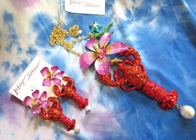 BETSEY JOHNSON Mermaid Jewels Lobster Orchid Necklace & Lobster Drop Earrings - Image 1 of 4