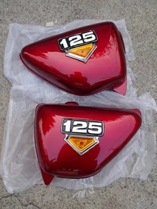 CB125 CB125S CD125S 1976-82 Red Side Cover Pair , Left & Right + emblem - Foto 1 di 9