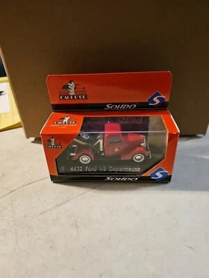 Camión Solido L' Age d'or Ford V8 Citerne Beverly Hills #4434 escala 1:43 fundido a presión Foto 1 de 4