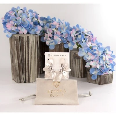 Pendientes Kendra Scott Ashlyn Marfil Madreperla Rodio Grandes Distintivos Nuevos con Etiquetas Foto 1 de 4