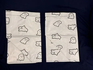 2 IKEA KUSTFYR große Einkaufstasche Halloween schwarz weiß Geist Umrisse - Bild 1 von 5