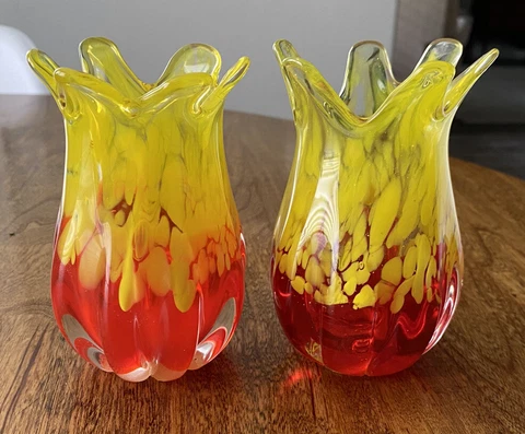 Vtg Hand Blown Art Glass Pair Of Sconce/Lamp Shades/“Globes” Pulled, Tulip Cover