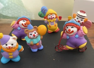 6 HALLMARK MERRY MINIATURES CLOWNS LOT BIRTHDAY PIECES AND BEARS AS SHOWN - Picture 1 of 7