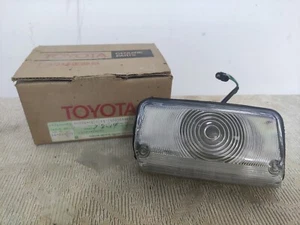 NOS GENUINE TOYOTA トヨタ FRONT SIGNAL LAMP ASSY TOYOPET CORONA CROWN # 81520-29095 - Picture 1 of 6