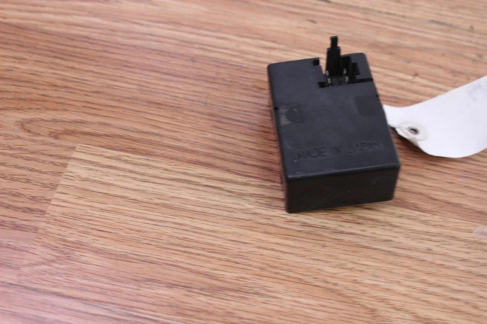 1986 HONDA VF700 MAGNA Taillight / Brake Light   SENSOR - Image 1 of 4