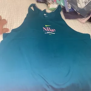 Neu In Hand HERREN NIKE TREK DIVISION TANK Größe Xl Grün - Bild 1 von 1