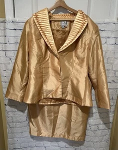 GMI Polyester Skirt Suit Gold Lined Stone Collar Cocktail Mid Length 2PC 20W - Picture 1 of 10