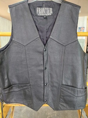 FRONTIER Leather Biker Motorcycle Men's Vest  XXL - Image 1 of 2