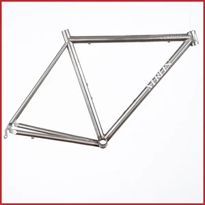MERLIN CUSTOM TITANIUM FRAME 90s VINTAGE LIGHTWEIGHT ROAD RACING - Picture 1 of 16