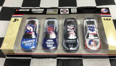 HMS Patriotic Set Di 4 Auto 2023 Camaro ZL1 In Scala 1:64 CXX2365SALHMS Azione - Immagine 1 di 4