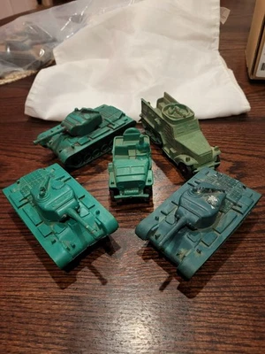 Резиновые армейские игрушки Auburn - Изображение 1 из 4