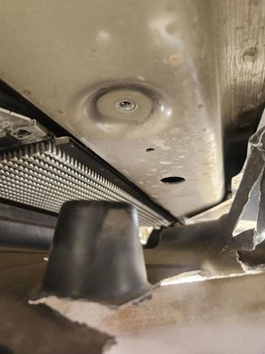 Tanque de líquido de escape compatible con 18-19 F-PACE 4363520 Foto 1 de 4