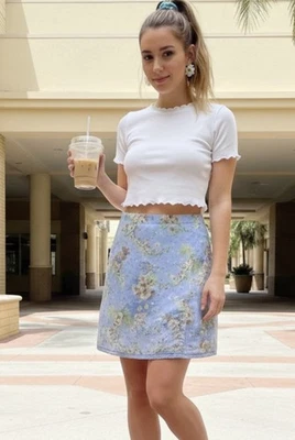 Minifalda Y2K De Colección Floral Bordada Ojales M Gilmore Niñas Hada Boho Casa de Campo Foto 1 de 4