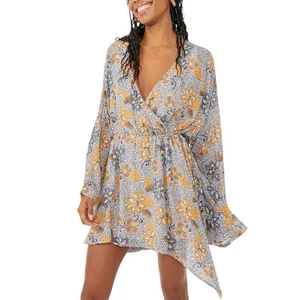 Neu mit Etikett Free People langärmliges Teegan-Druck-Minikleid Größe M himmelblau Kombi 128 $ - Bild 1 von 12
