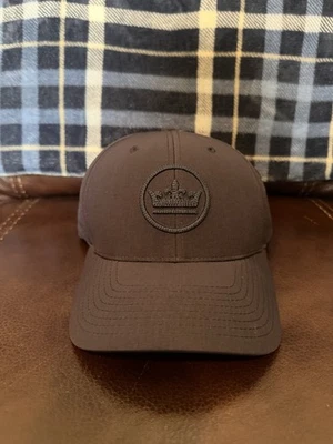 Gorra de golf PETER MILLAR Crown Seal Performance azul Foto 1 de 4