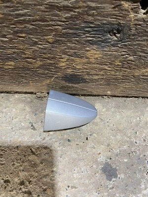 FORD FIESTA MK7 N/S FRONT OR REAR DOOR HANDLE CAP COVER IN MOONDUST SILVER 6C - Image 1 of 2