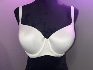 Secret Treasures Intimates White Underwire padded bra w lace detail 38D - Picture 1 of 8