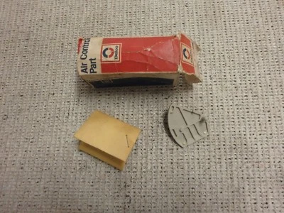 НОВЫЙ ИЗ СТАРЫХ ЗАПАСОВ GM 1971-1980 КОМПЛЕКТ РЫЧАГОВ ОВКВ GM 1223114 CADILLAC ELDORADO SEVILLE IMPALA - Изображение 1 из 4