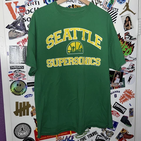 Mitchell & Ness Seattle Supersonics Men's Green T-Shirt Cover