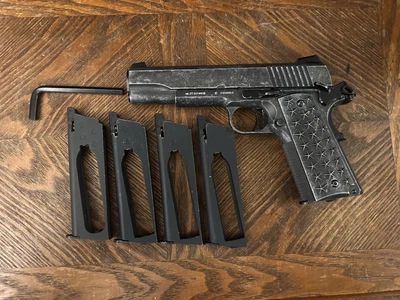 SIG SAUER 1911 We The People CO2 BB Pistol (w/4 Extra Magazines & Allen Wrench) - Image 1 of 2