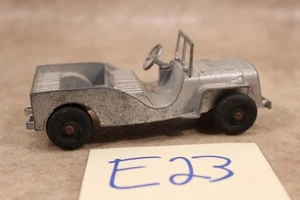 E23B RARE VINTAGE TOOTSIETOY ARMY JEEP WILLY W-2017590 UNPAINTED - Picture 1 of 1