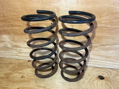 Mitsubishi Starion Chrysler Conquest 1983-1989 OEM par de resortes delanteros Foto 1 de 4