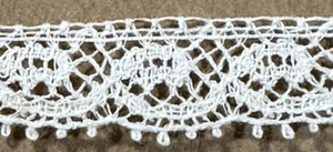 Vintage Lace 5+ yards x 1/4" wide-FROM STORE IN ST PAUL MN AFTER LONG STORAGE - Picture 1 of 5