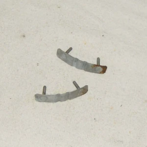 1956 PONTIAC STAR CHIEF & SAFARI REAR 1/4 TRIM RETAINING 2 CLIPS REAR NOS GM - Picture 1 of 2