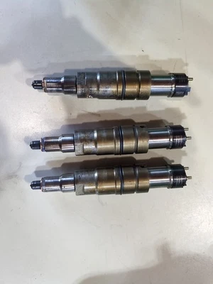 Inyectores de combustible para Cummins ISX15/X15.  #p4327147.  Usado Foto 1 de 4