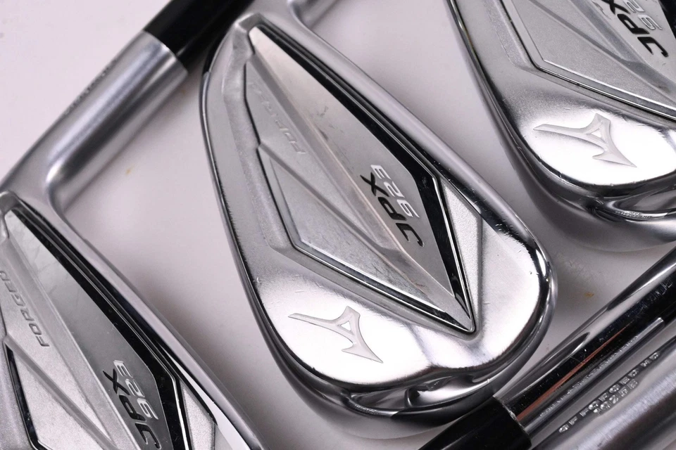 Mizuno JPX 923 Forged Irons / 4-PW / Regular Flex KBS $-Taper Lite 95 Shafts - Image 1 of 4