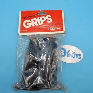 BIKEWAY Tricycle Grips NOS Comfortable Ribbed Design p/n 1711 b24 - Picture 1 of 2