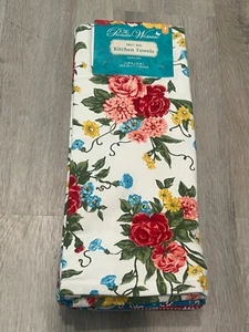 Pioneer Women Kitchen Towels - Picture 1 of 3