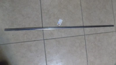 American Motors 1969 AMC Rebel SST guardabarros moldura lateral lado del conductor Foto 1 de 2