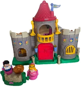 Fisher Price Little People Lil Kingdom Castle 2003 techo rojo - juego funciona LEER - Imagen 1 de 16