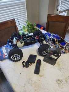 Traxxas Revo 3.3 Nitro RC Truck - Picture 1 of 18