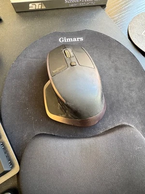 Logitech MX Master (910-005527) Wireless Mouse with travel case - Image 1 of 4