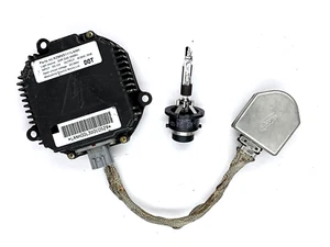 OEM for 06-13 Subaru Forester Xenon HID Headlight Ballast Igniter & D2R Bulb - Picture 1 of 2