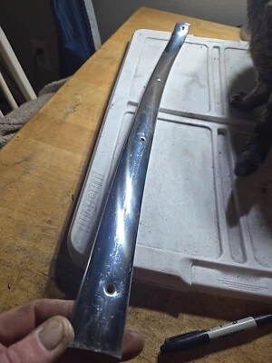 Chevrolet Impala 1958 interior parabrisas superior moldura 2 puertas techo rígido OEM  Foto 1 de 4