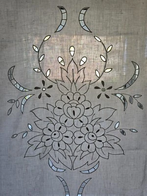 Tenda in puro lino Bellora con ricamo intaglio a macchina 215x305cm Bianca - Immagine 1 di 4