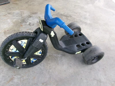 ¡MUY RARO! Batman Playskool Ride-On Big Wheel 1988 de colección Foto 1 de 4
