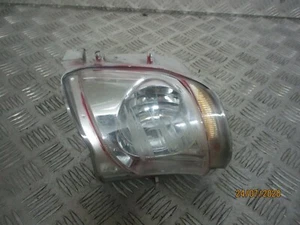 2008-13 LEXUS IS220 5DR PASSENGER SIDE FRONT FOG LIGHT ( DAMAGE ) OEM - Foto 1 di 5