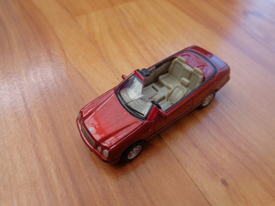 1/72 Cararama Classico - Mercedes Benz CLK Met Rosso Convertible Pressofuso Auto - Immagine 1 di 1