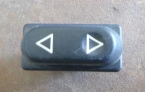 Peugeot 306 N3 4/94-6/97 Window Switch  - Bild 1 von 3