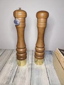 Nasco Jumbo Salt And Pepper Mill Fine Cherry Wood With Brass Trim Vtg NOB - Picture 1 of 24