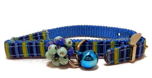 Blau/grün gestreiftes Katzenhalsband mit Knöpfen (NEU) - Bild 1 von 3