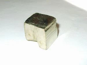 - Rohmineralien Kristalltherapie - kubischer Pyrit (68) Spanien - Bild 1 von 1