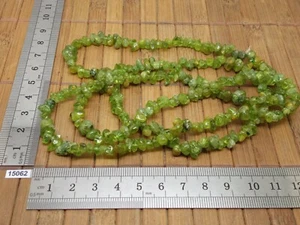 Collier baroque chips PERIDOT de qualité 90cm pierre naturelle soin reiki - Picture 1 of 3