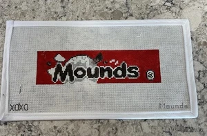 Needlepoint Handpainted Canvas Mounds Candy Bar XOXO - Picture 1 of 6