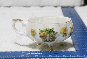 Vintage Iridescent China 3 Footed Scalloped Cup Yellow Flowers Gold - Picture 1 of 10